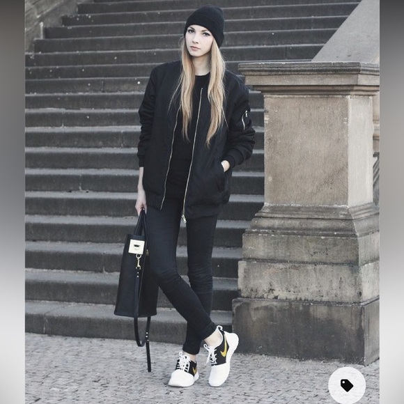 Oversized Silk bomber - Picture 2 of 9